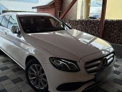 Weiß Gebraucht 2017 Mercedes E200 Kombi | 19.000 € (Guter Preis)
