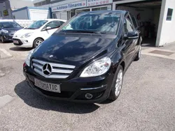 Schwarz Gebraucht 2011 Mercedes B200 Van / Kleinbus | 9.900 € (Etwas zu teuer)