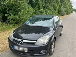 Schwarz Gebraucht 2009 Opel Astra GTC Coupé | 5.000 €