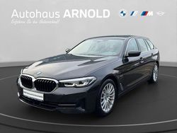 Grau Gebraucht 2022 BMW 530e Kombi | 30.920 € (Guter Preis)