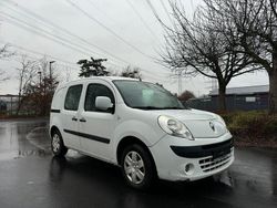 Weiß Gebraucht 2011 Renault Kangoo Rapid Extra Van / Kleinbus | 3.490 € (Fairer Preis)