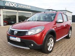 Rot Gebraucht 2012 Dacia Sandero Stepway SUV | 6.200 € (Etwas zu teuer)