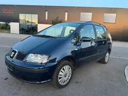 Blau Gebraucht 2003 Seat Alhambra Van / Kleinbus | 1.750 € (Fairer Preis)