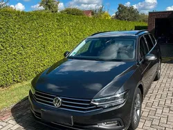 Grau Gebraucht 2019 VW Passat Business Kombi | 15.000 € (Fairer Preis)