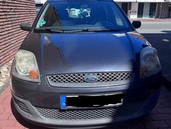 Blau Gebraucht 2006 Ford Fiesta Kleinwagen | 3.000 €