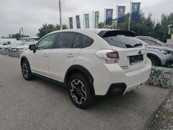 Weiss Gebraucht 2016 Subaru XV Comfort SUV | 15.380 €