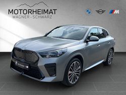 Silber Neu 2025 BMW iX2 Performance SUV | 59.975 € (Teuer)