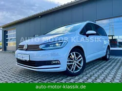 White silver metallic Gebraucht 2018 VW Touran Join Van / Kleinbus | 24.590 € (Fairer Preis)