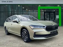 Gelb Neu 2024 Skoda Superb Selection Kombi | 45.990 € (Teuer)