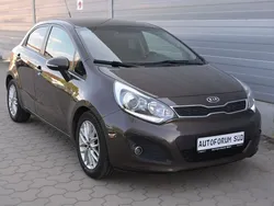 Braun Gebraucht 2012 Kia Rio Spirit Limousine | 5.999 € (Fairer Preis)