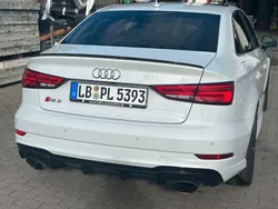 Weiß Gebraucht 2018 Audi RS3 Sport Kleinwagen | 41.900 € (Fairer Preis)