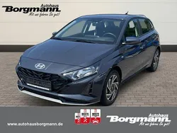 Grau Gebraucht 2024 Hyundai i20 Limousine | 19.290 € (Fairer Preis)