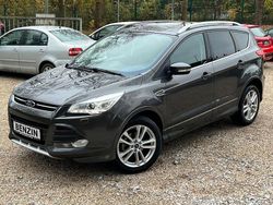 Grau Gebraucht 2015 Ford Kuga Individual SUV | 10.999 € (Fairer Preis)
