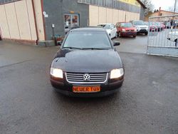 Schwarz Gebraucht 2002 VW Passat Comfortline Limousine | 3.299 € (Teuer)