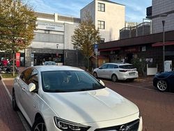 Weiß Gebraucht 2017 Opel Insignia Sport Limousine | 11.500 € (Fairer Preis)