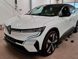 Weiß Gebraucht 2023 Renault Megane E-Tech Techno Limousine | 29.990 € (Fairer Preis)