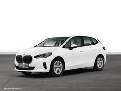 Weiß Gebraucht 2024 BMW 216 Active Tourer Van / Kleinbus | 30.522 € (Teuer)