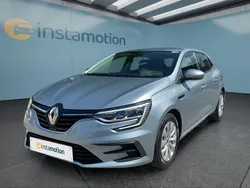 Grau Gebraucht 2021 Renault Mégane IV Limousine | 16.399 € (Fairer Preis)