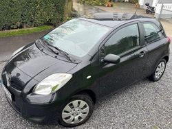 Schwarz Gebraucht 2009 Toyota Yaris Cool Limousine | 1.950 € (Superpreis)