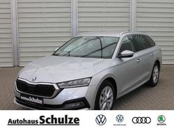 Silber Gebraucht 2022 Skoda Octavia Style Kombi | 25.900 € (Fairer Preis)