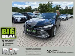 Tiefschwarz mica metallic Gebraucht 2021 Toyota Camry Executive Limousine | 27.990 € (Fairer Preis)