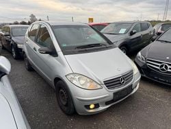 Silber Gebraucht 2006 Mercedes A180 Limousine | 1.890 € (Superpreis)