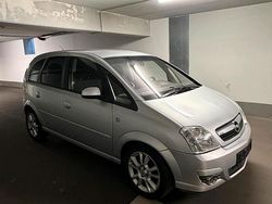 Grau Gebraucht 2006 Opel Meriva Van / Kleinbus | 890 € (Guter Preis)
