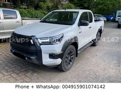 Schwarz metallic Gebraucht 2008 Toyota HiLux Abholung | 33.500 €