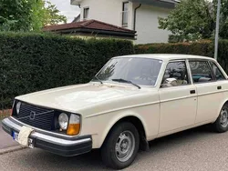 Weiß Gebraucht 1975 Volvo 244 Limousine | 12.000 €
