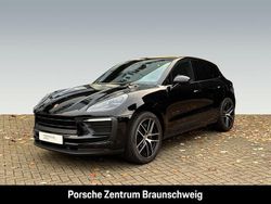 Schwarz Gebraucht 2023 Porsche Macan SUV | 72.930 € (Etwas zu teuer)