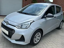 Silber Gebraucht 2018 Hyundai i10 Kleinwagen | 6.890 € (Guter Preis)