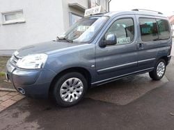 Blau Gebraucht 2007 Citroën Berlingo Exclusive Van / Kleinbus | 5.900 €