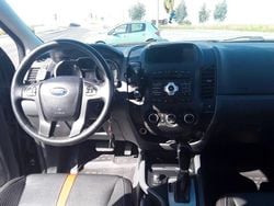 Schwarz Gebraucht 2014 Ford Ranger Wildtrack Abholung | 17.999 € (Fairer Preis)
