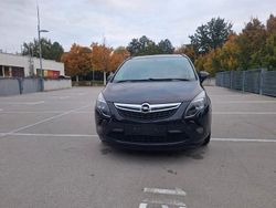 Schwarz Gebraucht 2015 Opel Zafira Tourer drive Van / Kleinbus | 7.400 € (Guter Preis)