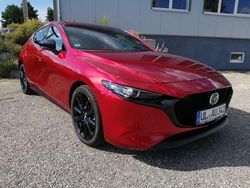 Soul red crystal m Gebraucht 2024 Mazda 3 Homura-Line Limousine | 25.990 € (Etwas zu teuer)