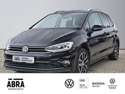 Schwarz Gebraucht 2018 VW Golf Sportsvan Join Van / Kleinbus | 15.880 € (Fairer Preis)
