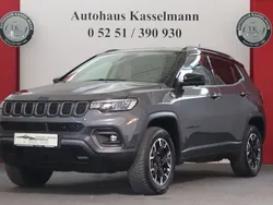 Grau Gebraucht 2022 Jeep Compass Trailhawk SUV | 22.600 € (Superpreis)