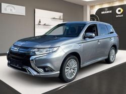 Grau Gebraucht 2020 Mitsubishi Outlander P-HEV Basis SUV | 21.988 € (Guter Preis)