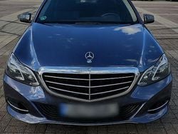 Blau Gebraucht 2013 Mercedes E400 Elegance Limousine | 21.999 € (Guter Preis)