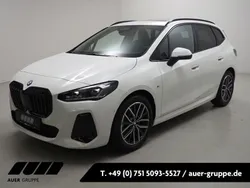 Weiß Gebraucht 2024 BMW 223 Active Tourer Sport Line Van / Kleinbus | 44.790 €