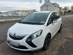 Weiß Gebraucht 2014 Opel Zafira Tourer Van / Kleinbus | 5.800 € (Fairer Preis)