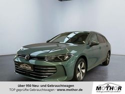Maripositgrün Neu 2025 VW Passat Business Limousine | 44.990 € (Fairer Preis)