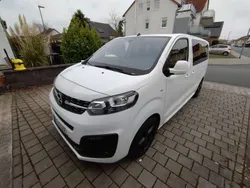 Weiß Gebraucht 2020 Opel Zafira Life Selection Van | 30.000 € (Guter Preis)