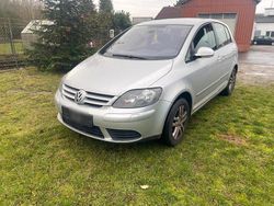 Grau Gebraucht 2006 VW Golf V Limousine | 2.199 € (Fairer Preis)