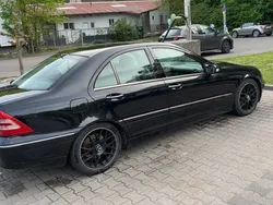 Schwarz Gebraucht 2001 Mercedes C320 Limousine | 2.999 € (Fairer Preis)