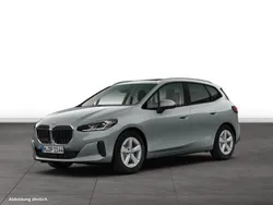 Grau Gebraucht 2024 BMW 218 Active Tourer Van / Kleinbus | 34.471 € (Superpreis)