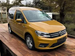 Orange Gebraucht 2017 VW Caddy Comfortline Van / Kleinbus | 16.490 € (Guter Preis)