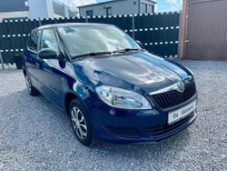 Blau Gebraucht 2011 Skoda Fabia Kleinwagen | 5.975 € (Etwas zu teuer)