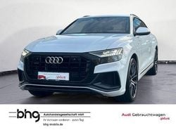 Weiß Gebraucht 2022 Audi Q8 Design SUV | 61.490 € (Fairer Preis)