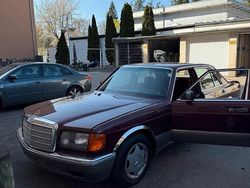 Rot Gebraucht 1986 Mercedes 300 SE Limousine | 6.200 €